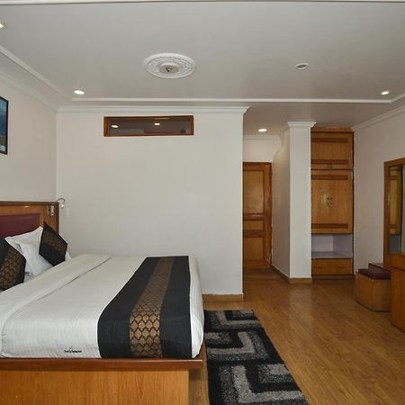 M Hotel And Restaurant McLeod Gandzs Kültér fotó