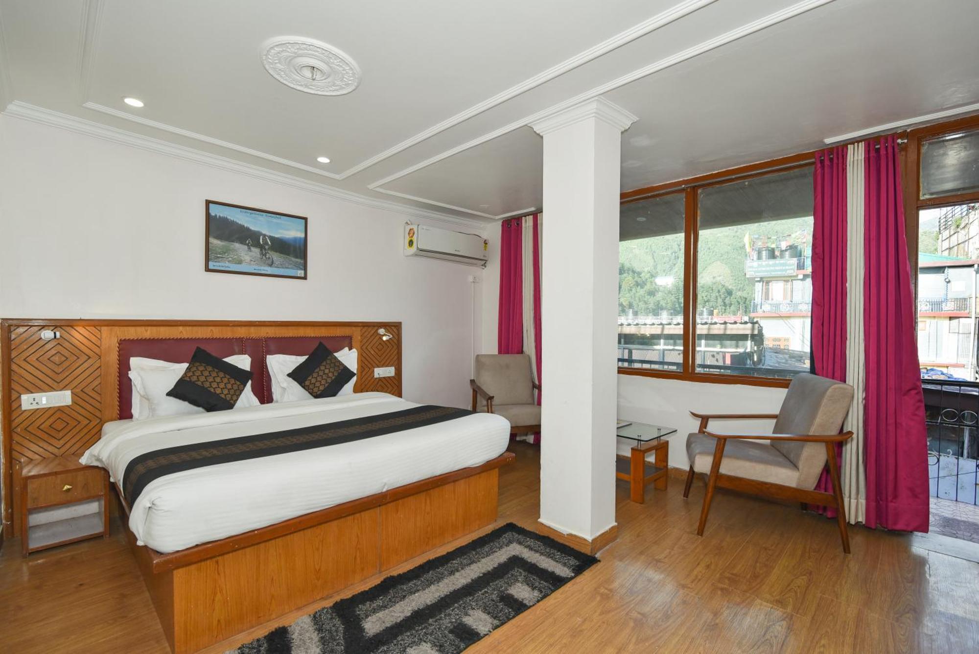 M Hotel And Restaurant McLeod Gandzs Kültér fotó